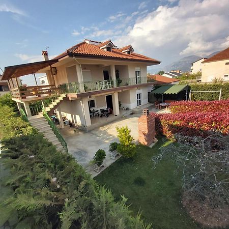 Villa Çerpja Kamez Exterior foto