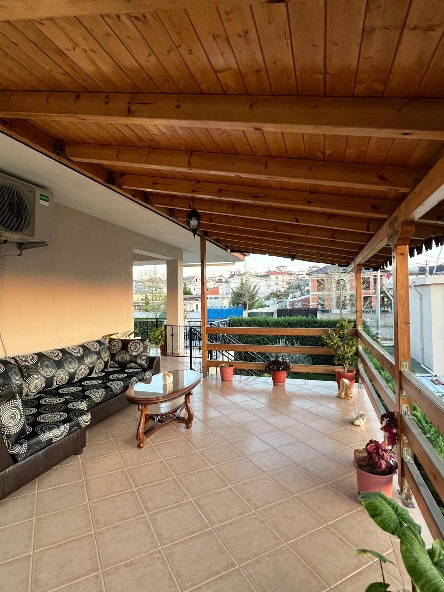 Villa Çerpja Kamez Exterior foto